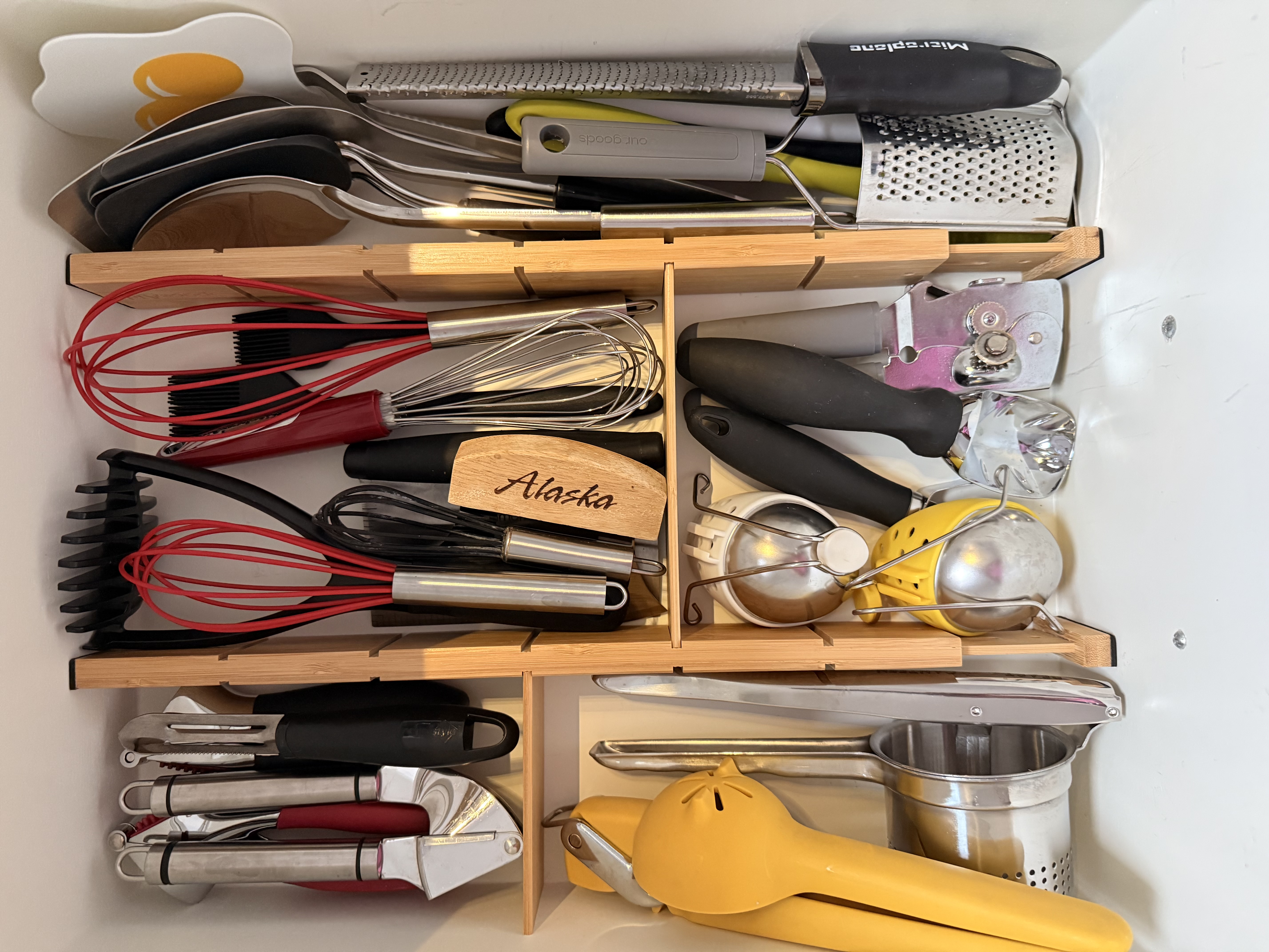 Spice drawer organization
